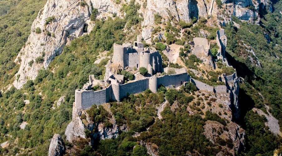 Attaque Du Vol Dhl En 2003 à Bagdad x Châteaux cathares les citadelles du vertige Peyrepertuse